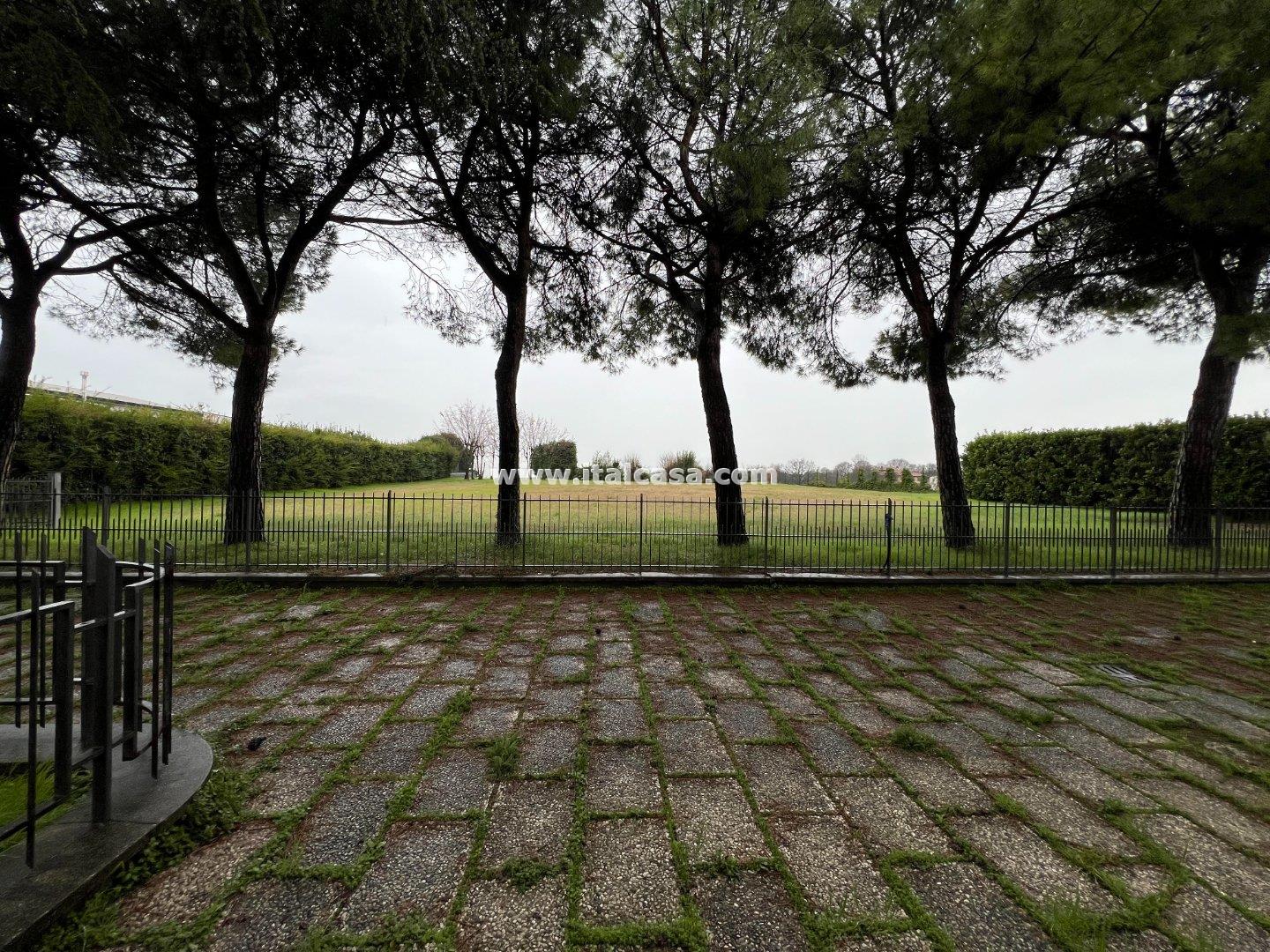 Casa Plurifamiliare in vendita a Volta Mantovana