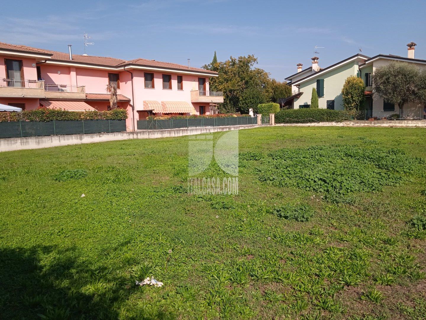 Terreno Residenziale in vendita a Borgo Virgilio