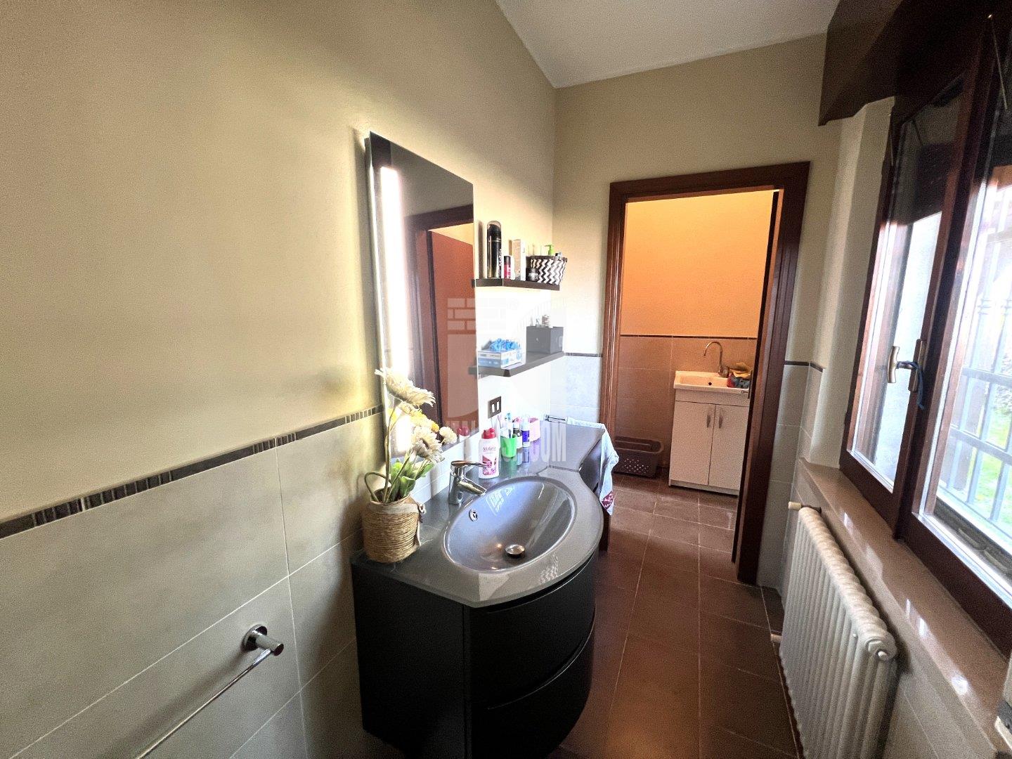 Appartamento in vendita a Curtatone