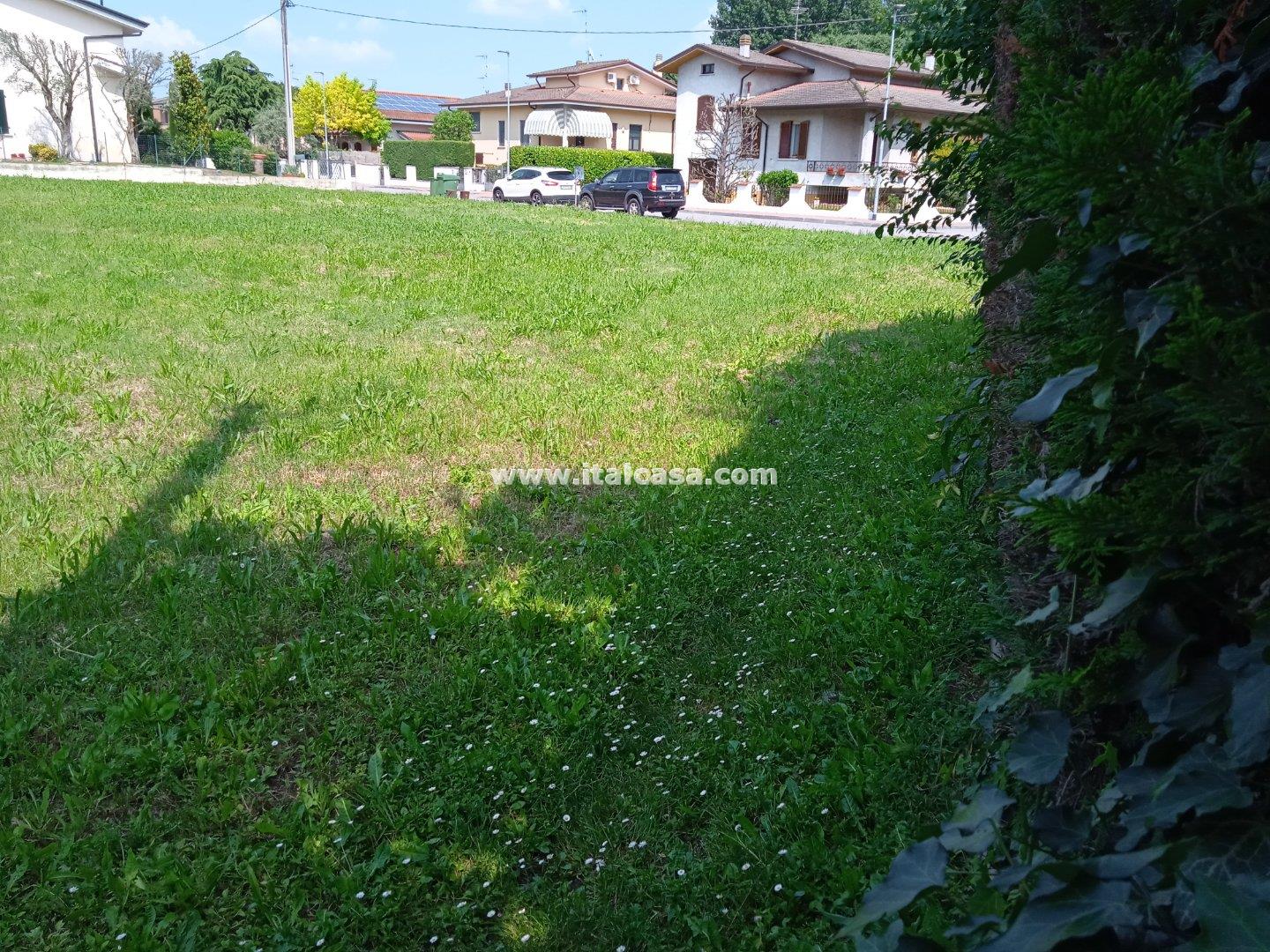 Terreno Residenziale in vendita a Borgo Virgilio