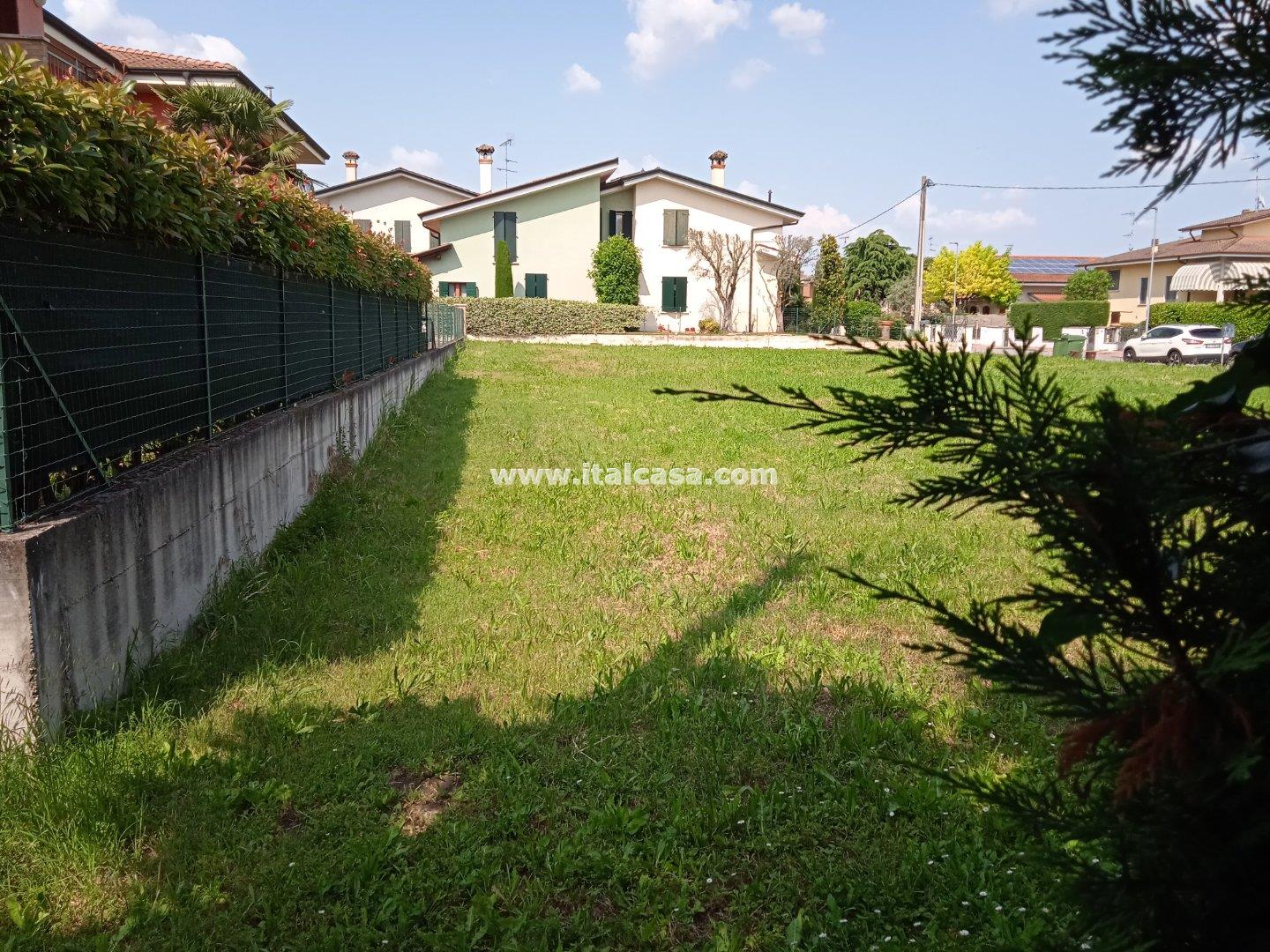 Terreno Residenziale in vendita a Borgo Virgilio