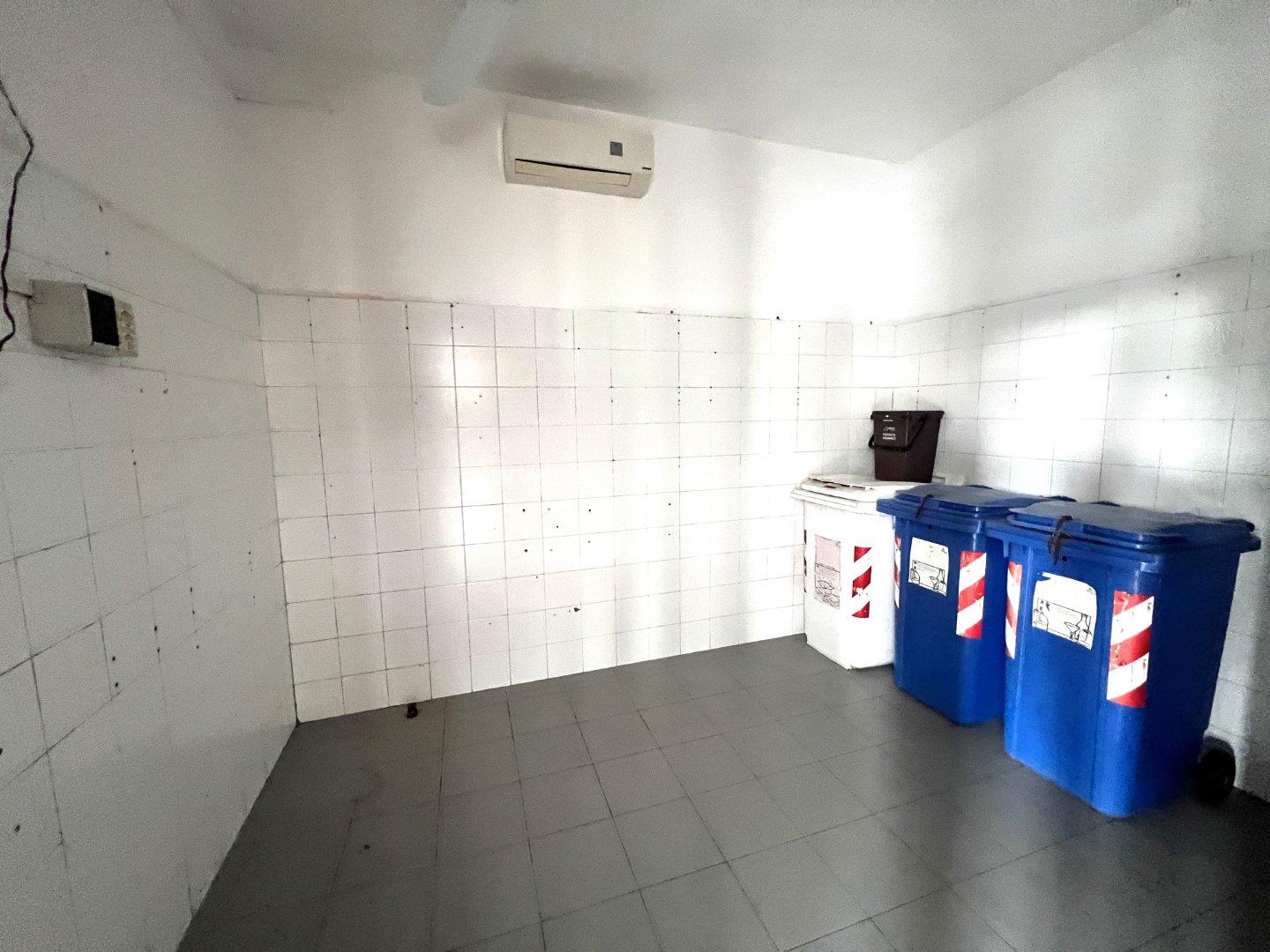 Negozio in affitto a Curtatone