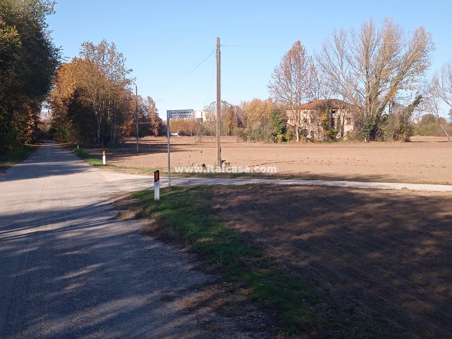 Terreno Agricolo in vendita a Mantova