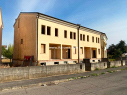 Villa a schiera di testa in vendita a Mantova