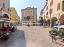 Negozio in vendita a Mantova