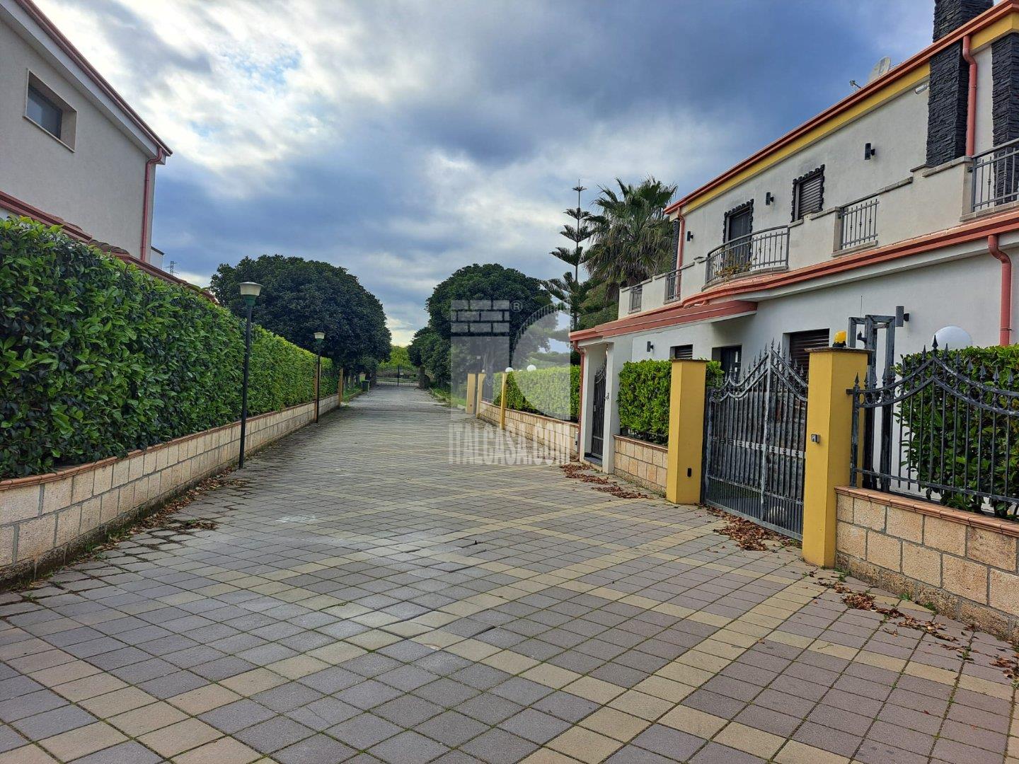 Villa Unifamiliare in vendita a Crotone