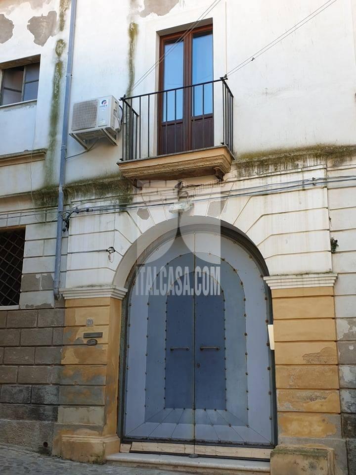 Appartamento in affitto a Crotone