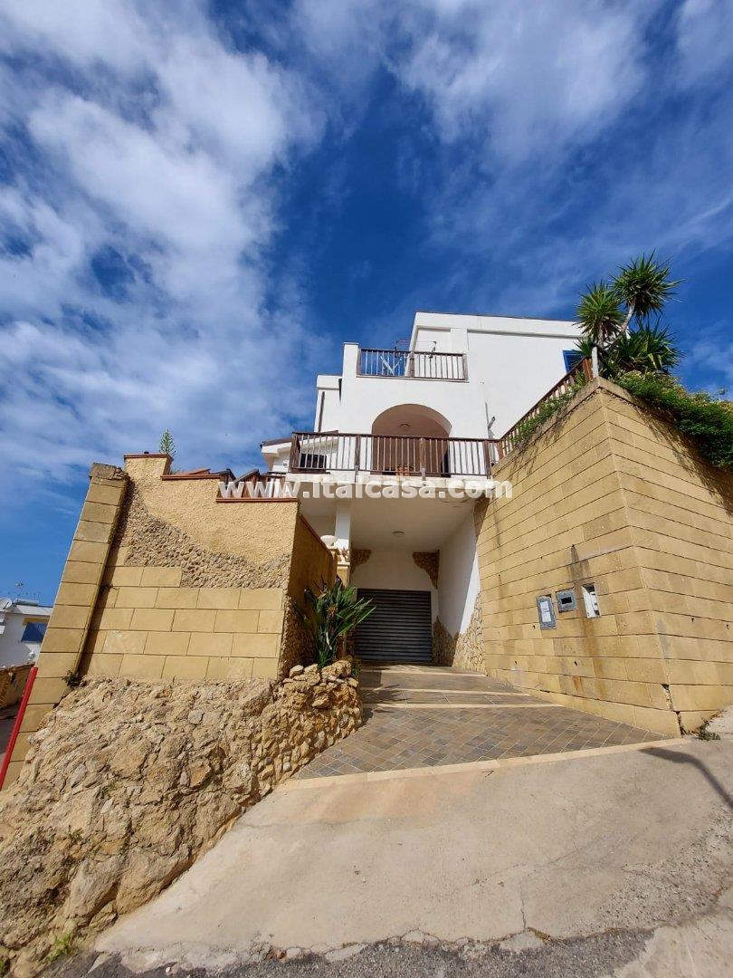 Villa Bifamiliare in vendita a Crotone