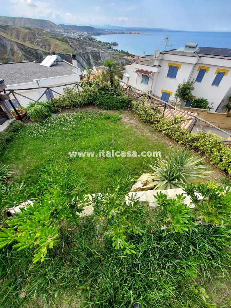 Villa Bifamiliare in vendita a Crotone