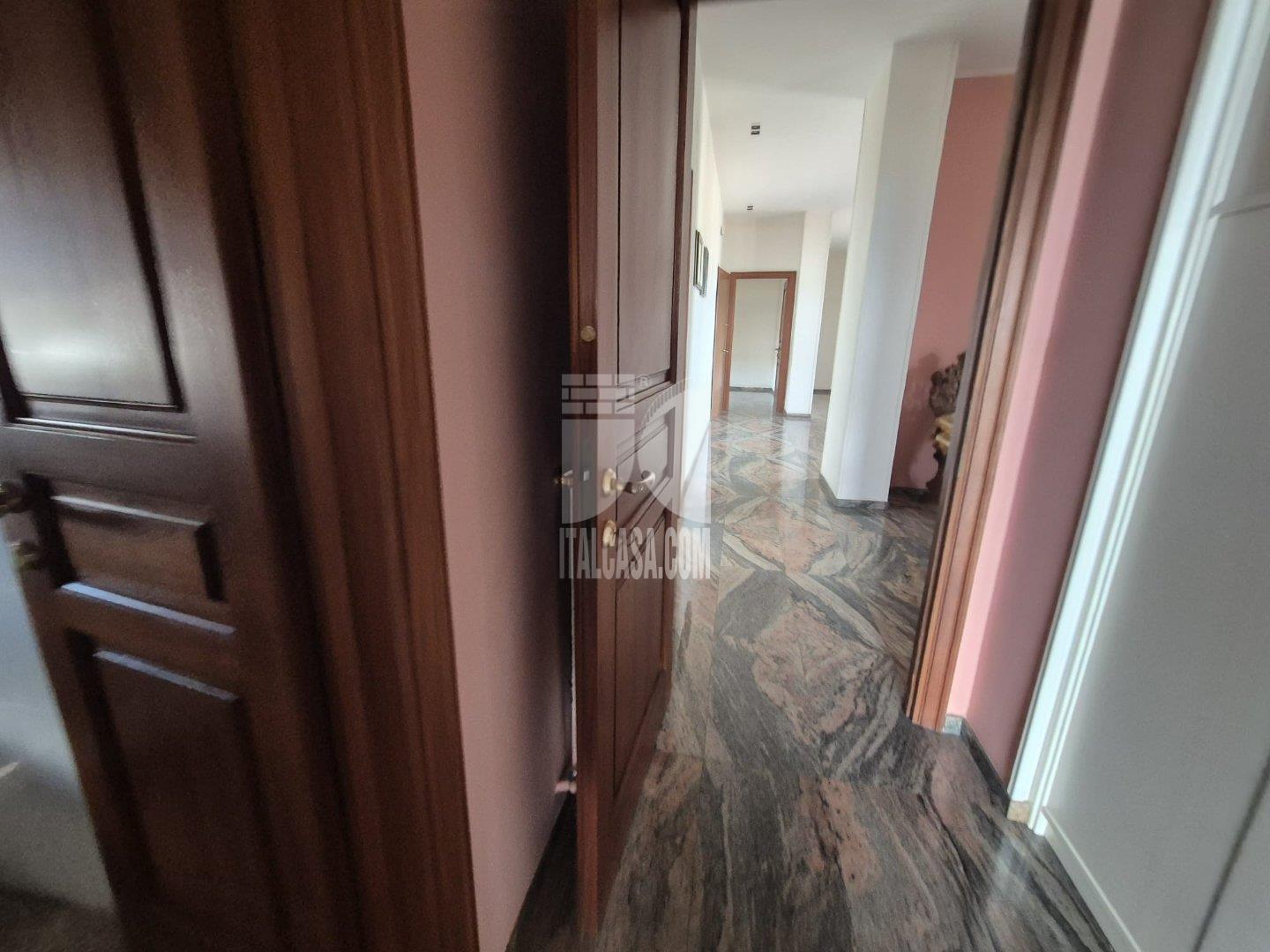 Appartamento in vendita a Crotone