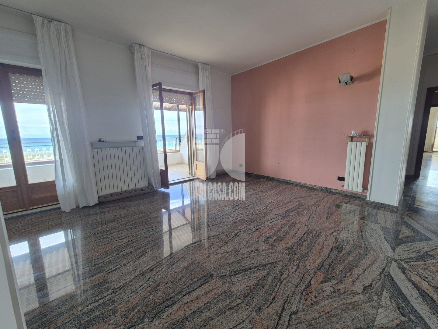 Appartamento in vendita a Crotone