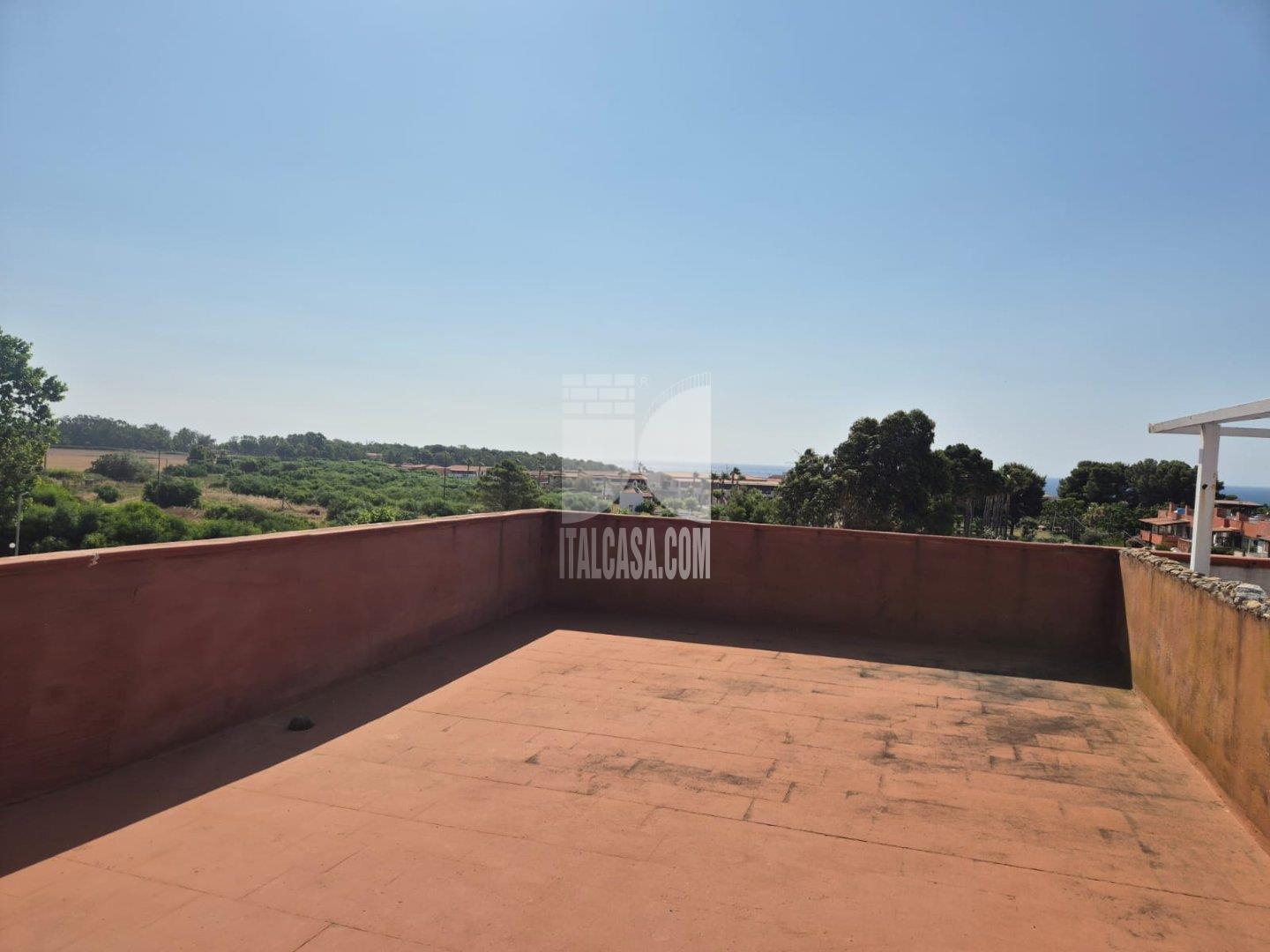 Appartamento in vendita a Isola di Capo Rizzuto