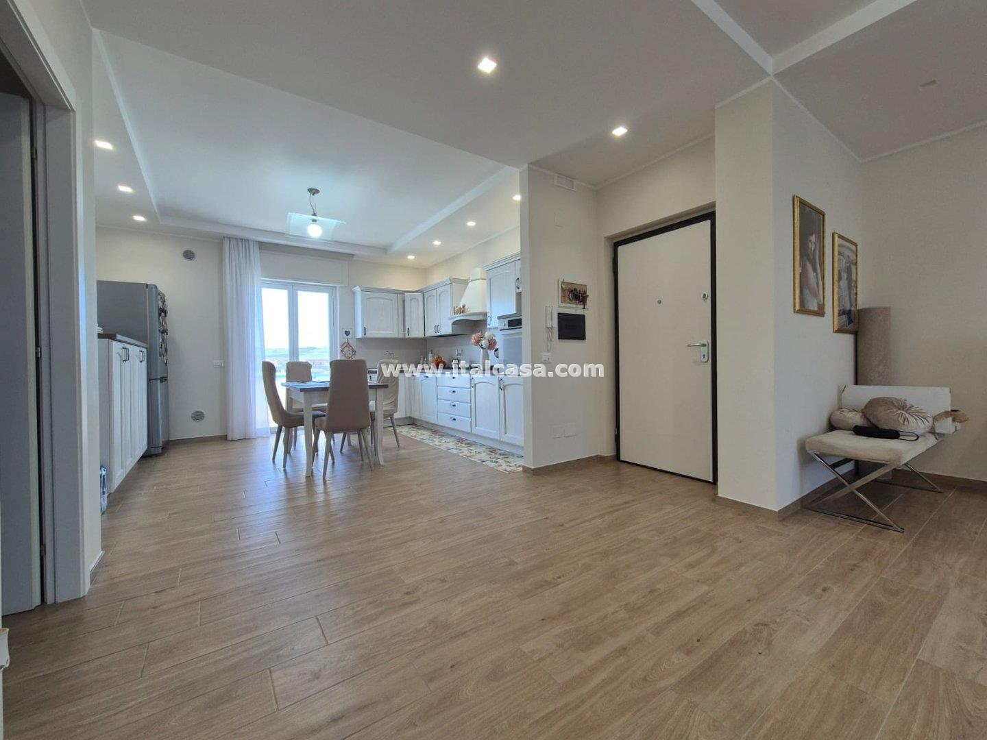 Appartamento in vendita a Crotone