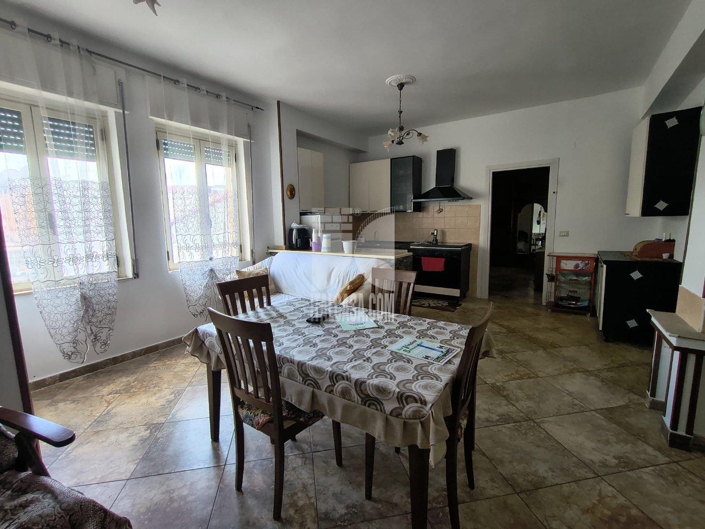 Appartamento in affitto a Crotone