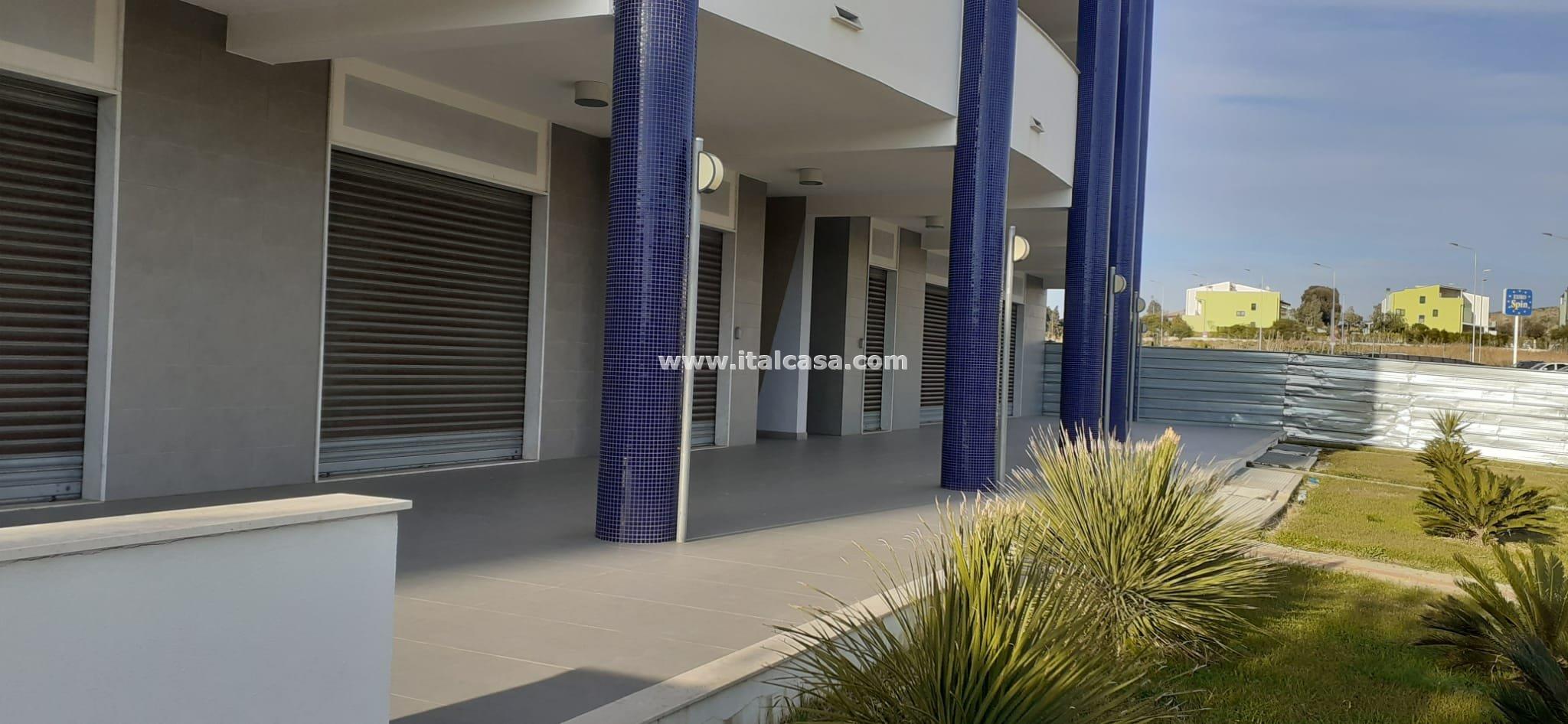 Magazzino in vendita a Crotone