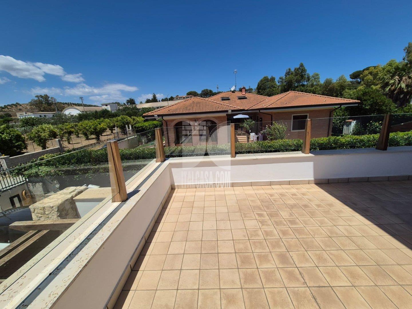 Villa Unifamiliare in vendita a Crotone