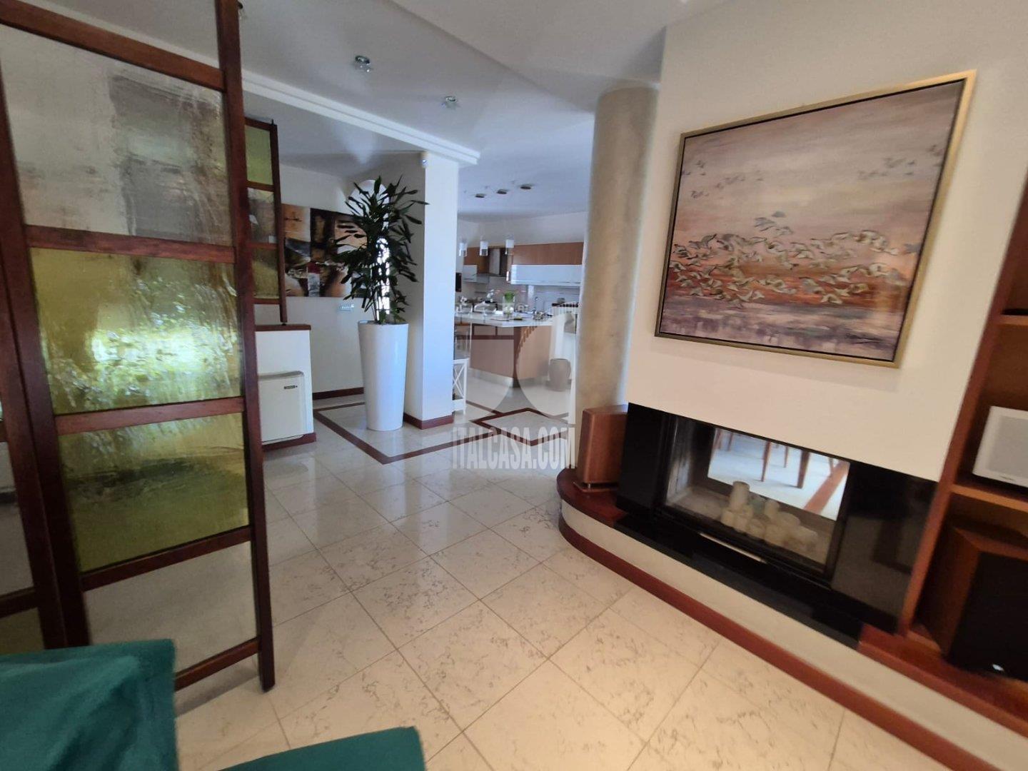 Villa Unifamiliare in vendita a Crotone