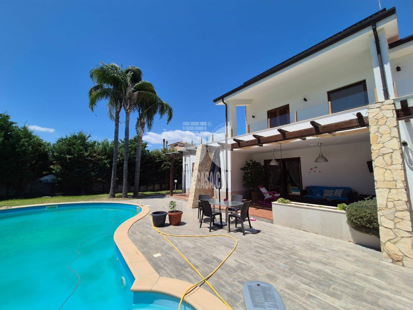 Villa Unifamiliare in vendita a Crotone