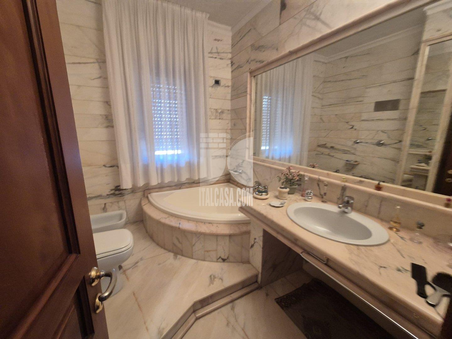 Appartamento in vendita a Crotone