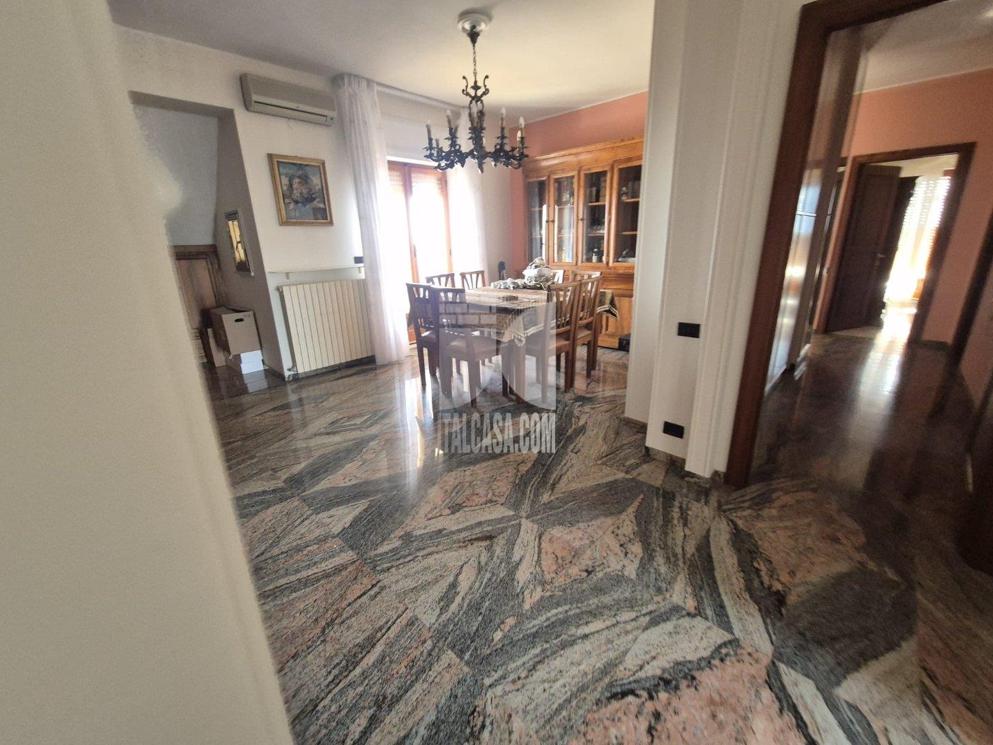 Appartamento in vendita a Crotone