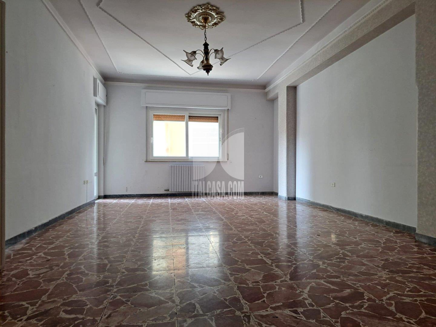 Appartamento in vendita a Crotone