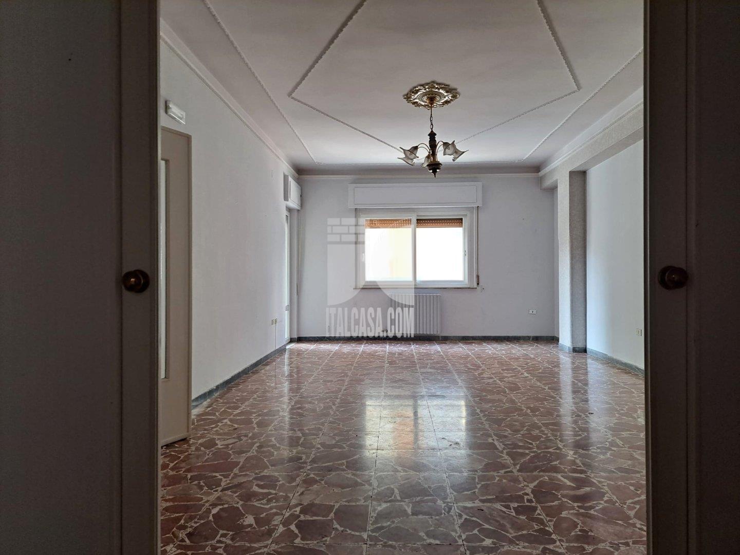 Appartamento in vendita a Crotone