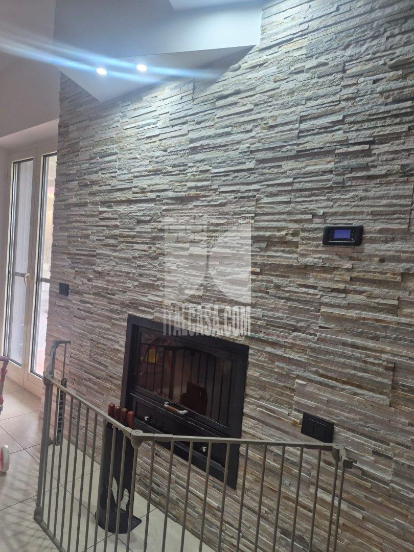 Villa Bifamiliare in vendita a Crotone