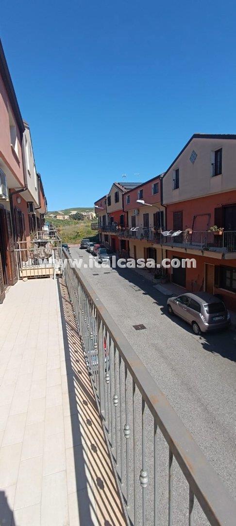 Villa a schiera in affitto a Crotone