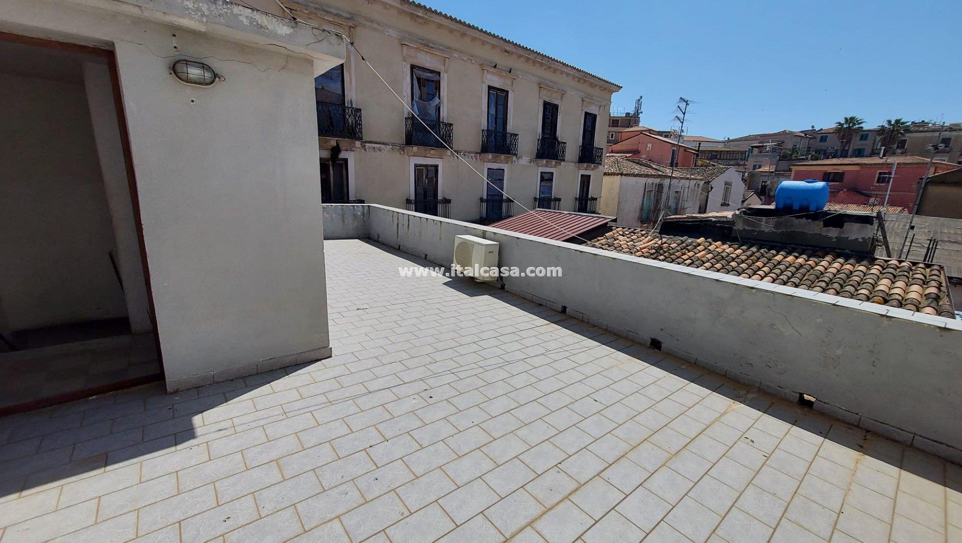 Casa Unifamiliare in vendita a Crotone