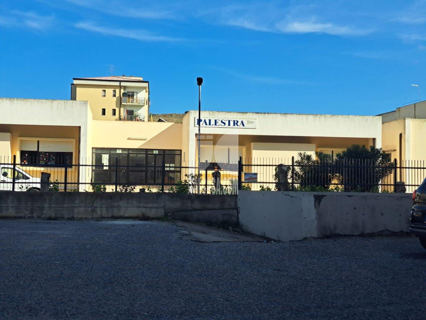 Deposito in vendita a Crotone