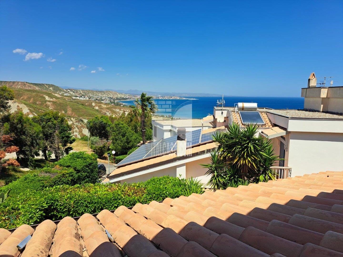 Villa Bifamiliare in vendita a Crotone
