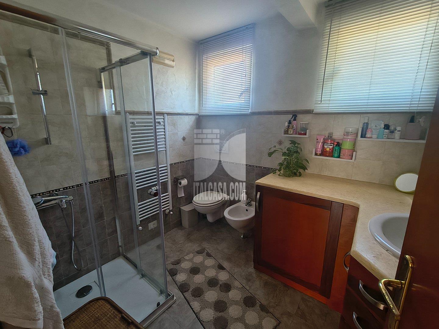 Villa Unifamiliare in affitto a Crotone