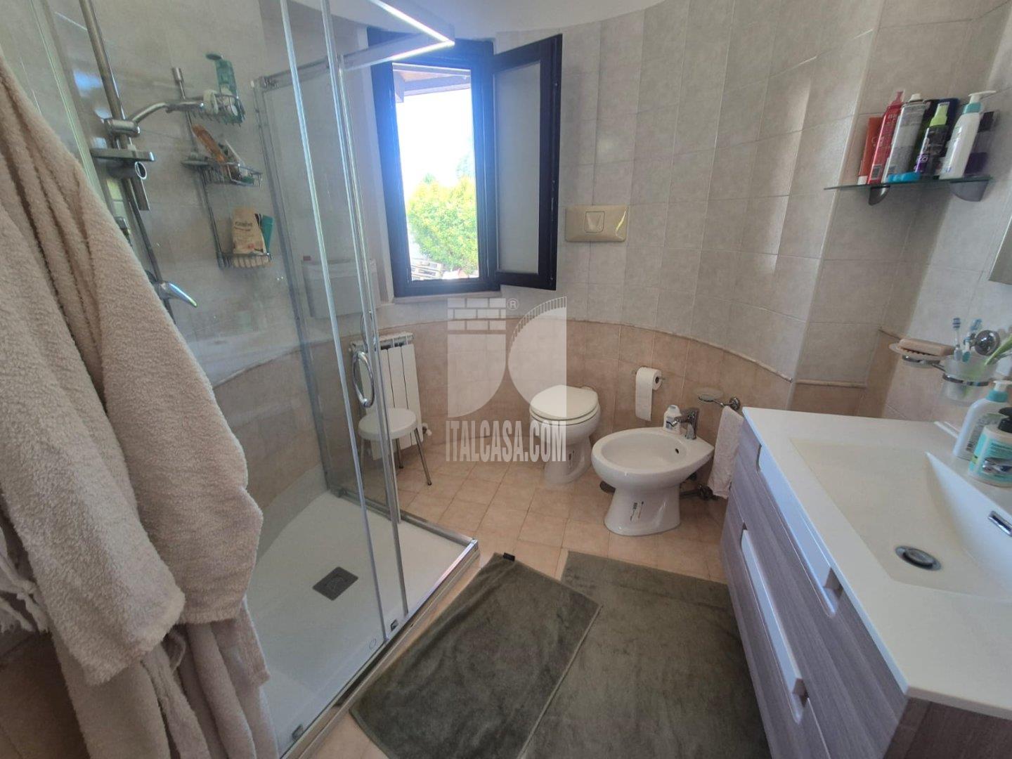 Villa Unifamiliare in vendita a Crotone