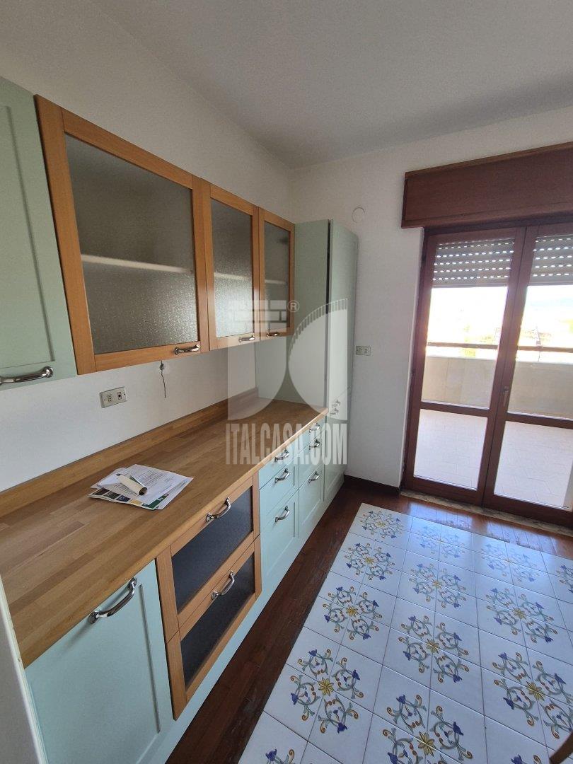 Appartamento in affitto a Crotone