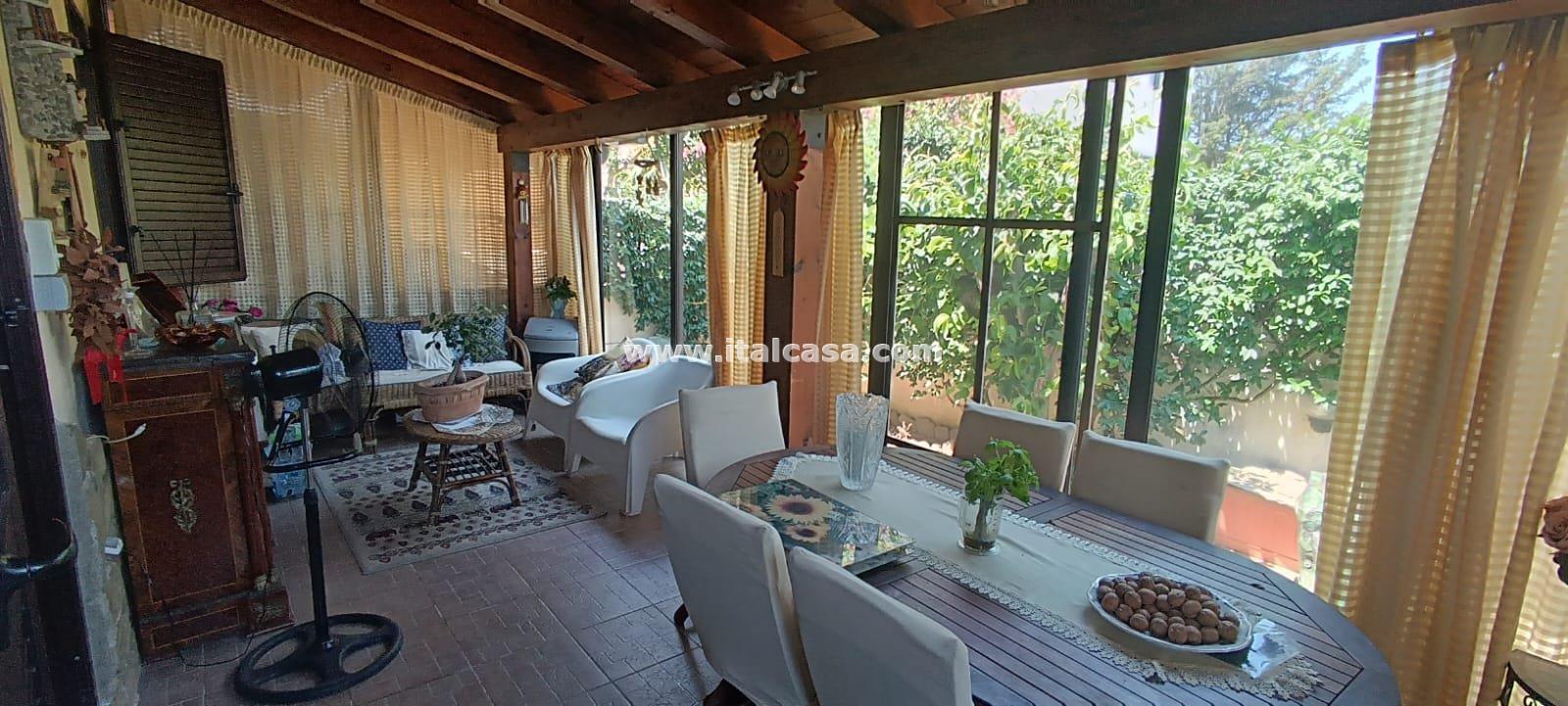 Villa a schiera di testa in vendita a Crotone