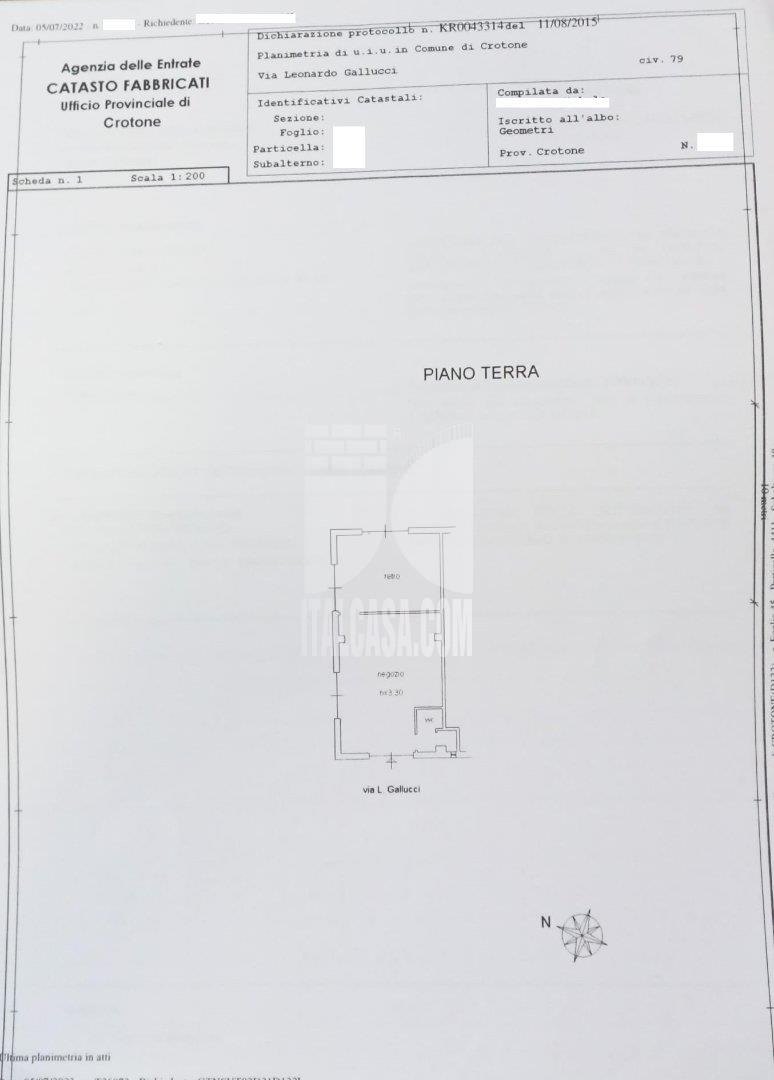 Magazzino in vendita a Crotone