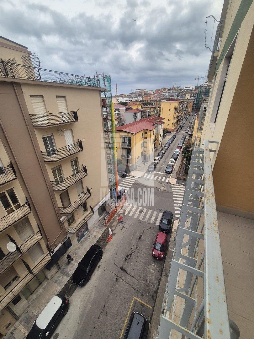 Appartamento in affitto a Crotone