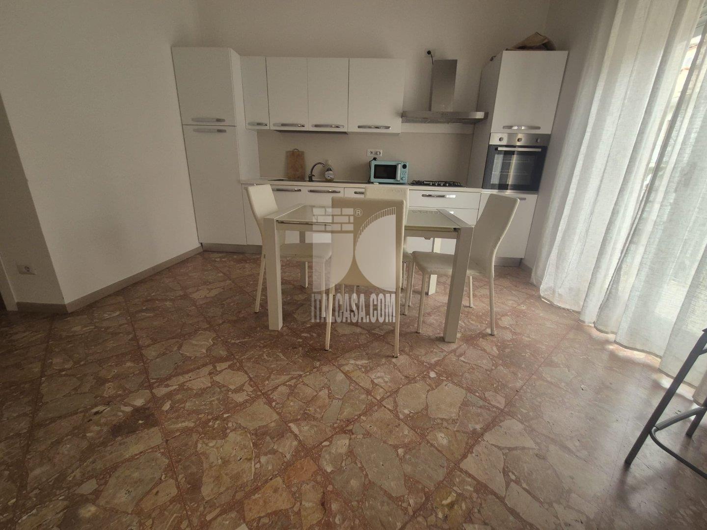 Appartamento in affitto a Crotone