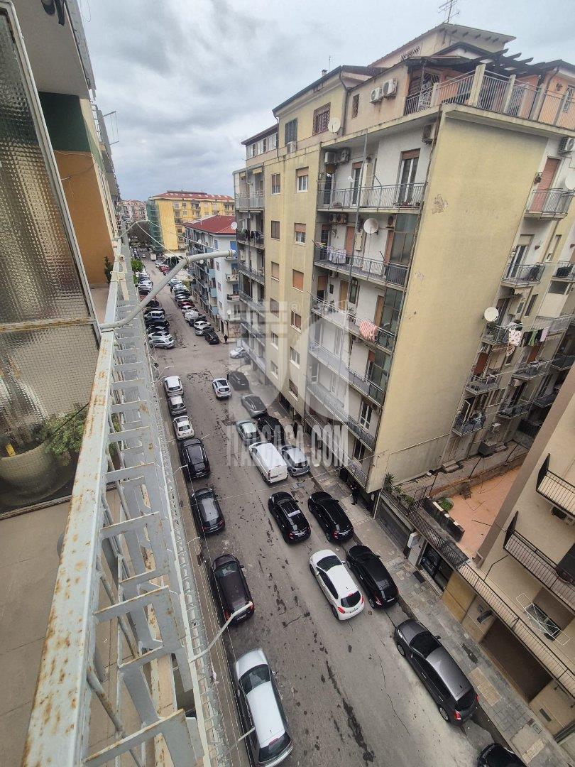 Appartamento in affitto a Crotone