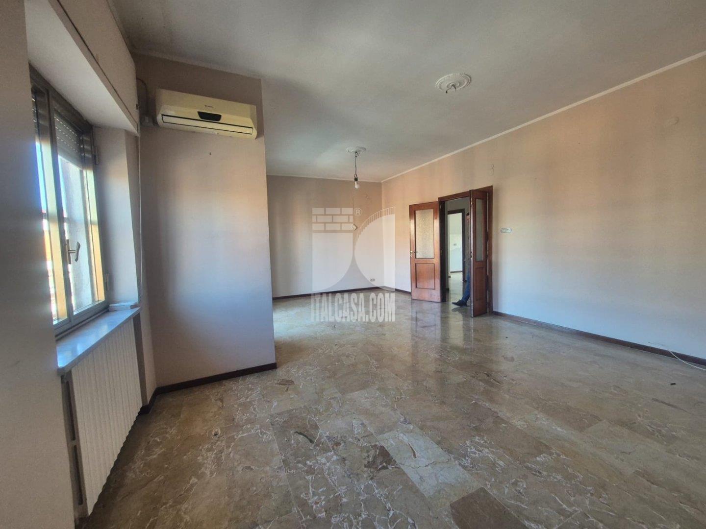 Appartamento in vendita a Crotone