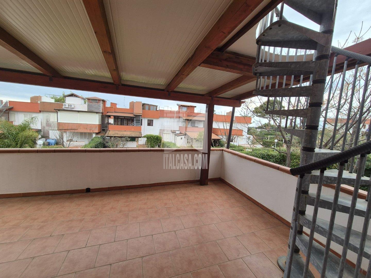 Appartamento in vendita a Isola di Capo Rizzuto