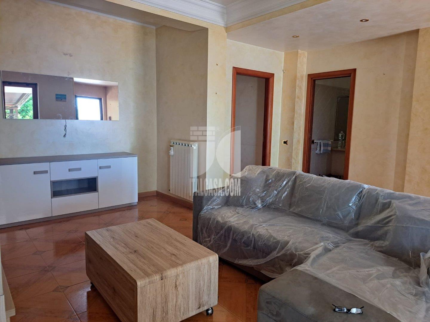 Villa Bifamiliare in vendita a Crotone