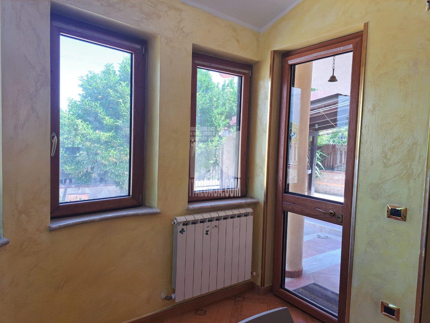 Villa Bifamiliare in vendita a Crotone