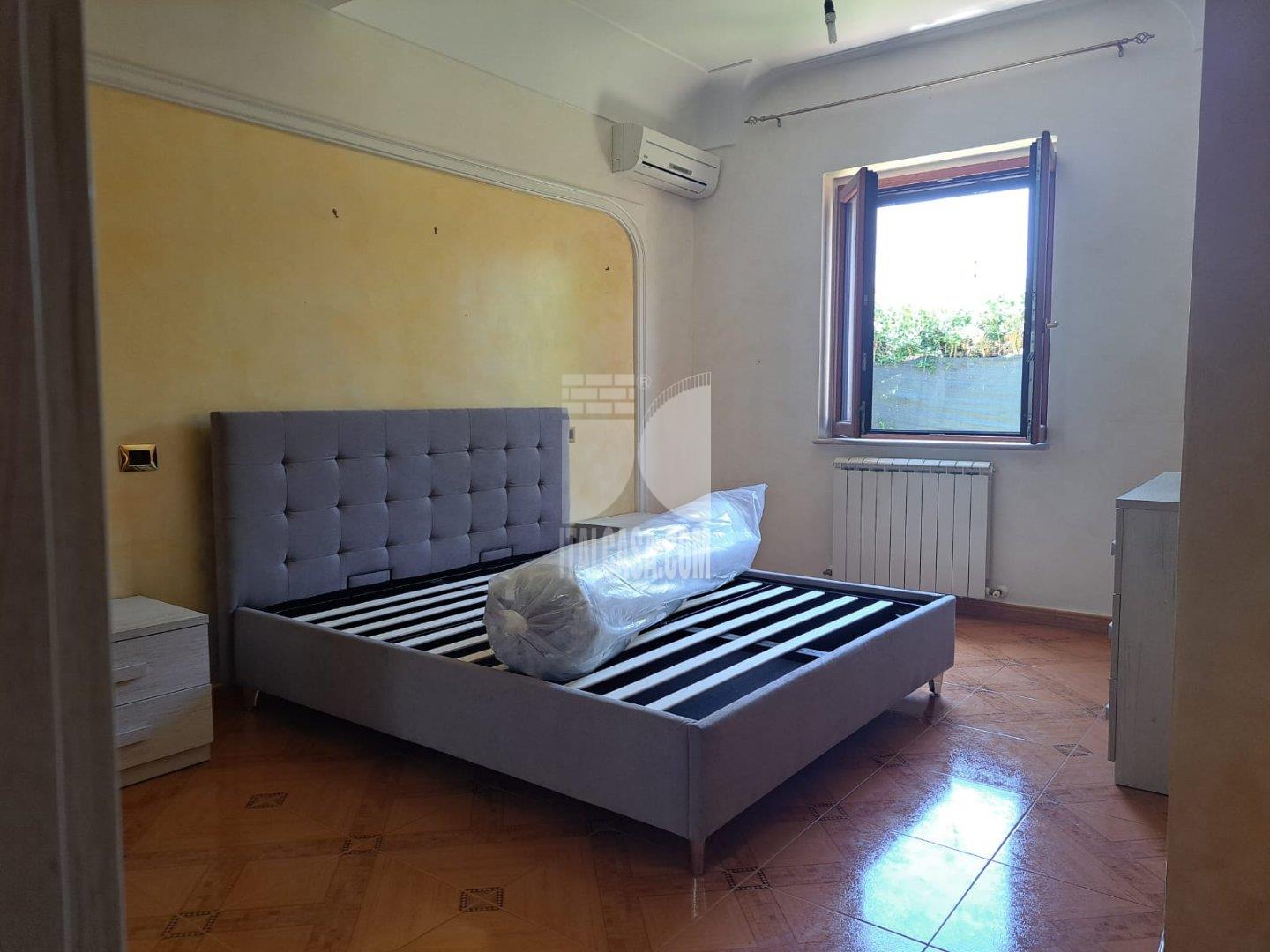 Villa Bifamiliare in vendita a Crotone