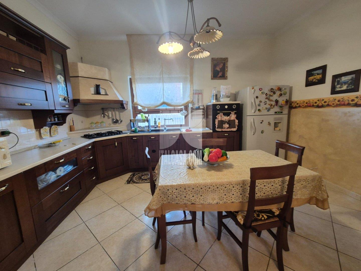 Villa Unifamiliare in vendita a Crotone