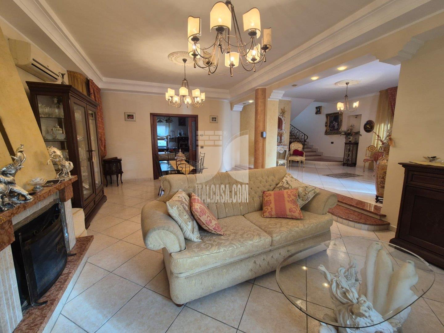 Villa Unifamiliare in vendita a Crotone