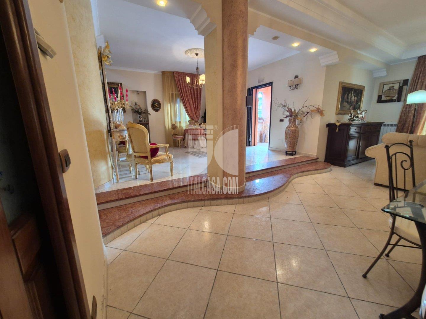Villa Unifamiliare in vendita a Crotone
