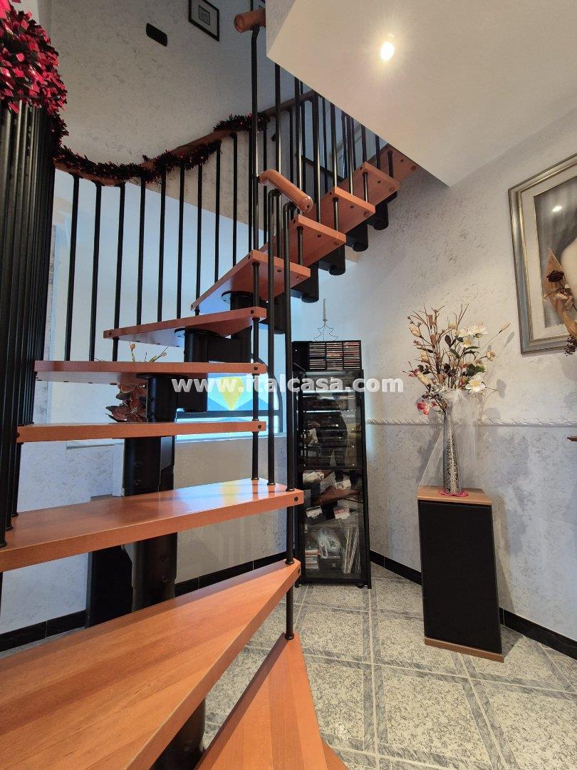 Villa Unifamiliare in vendita a Crotone