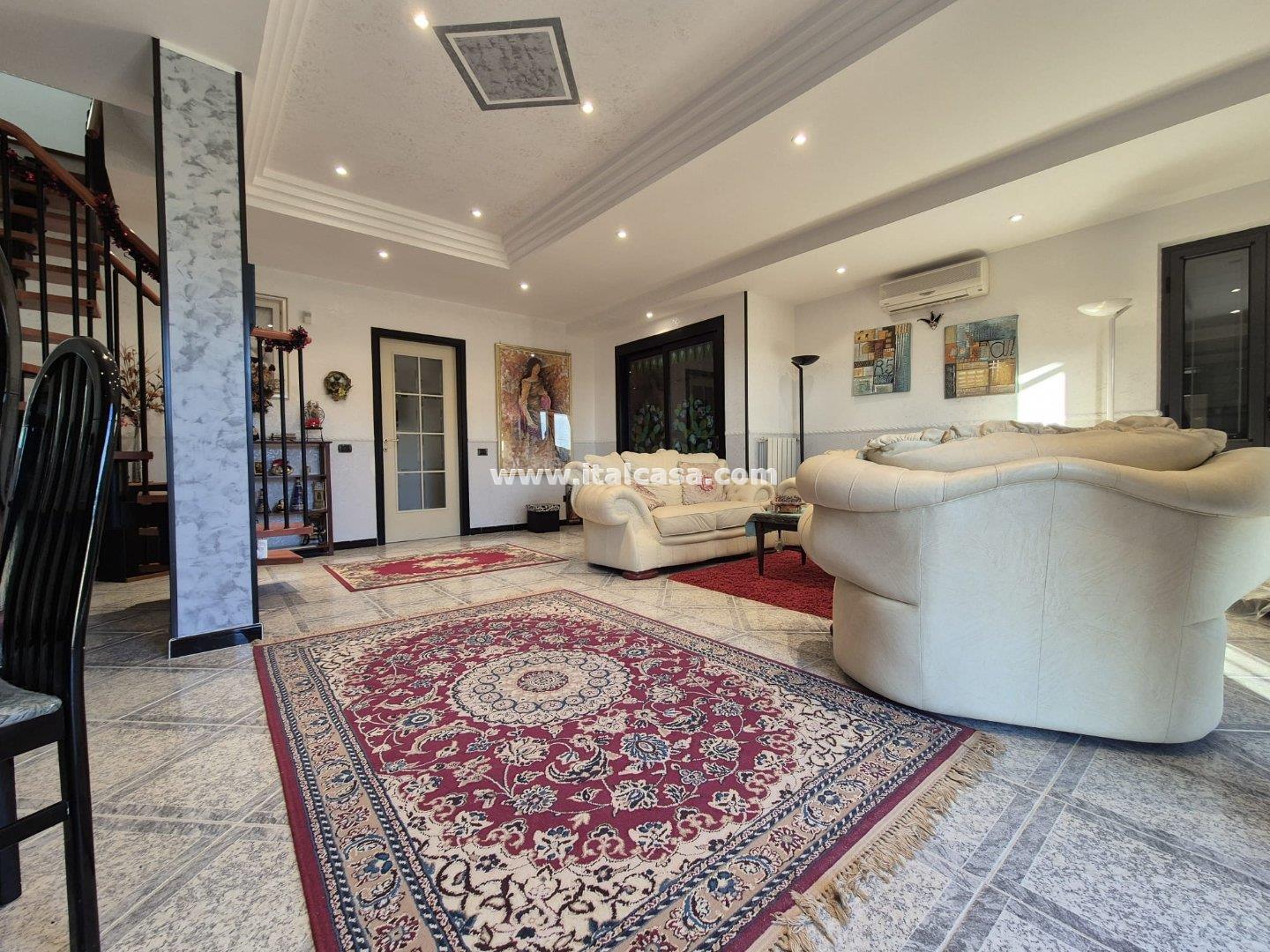 Villa Unifamiliare in vendita a Crotone