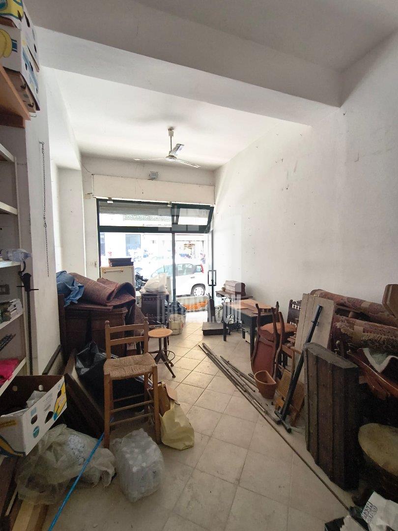 Deposito in vendita a Crotone